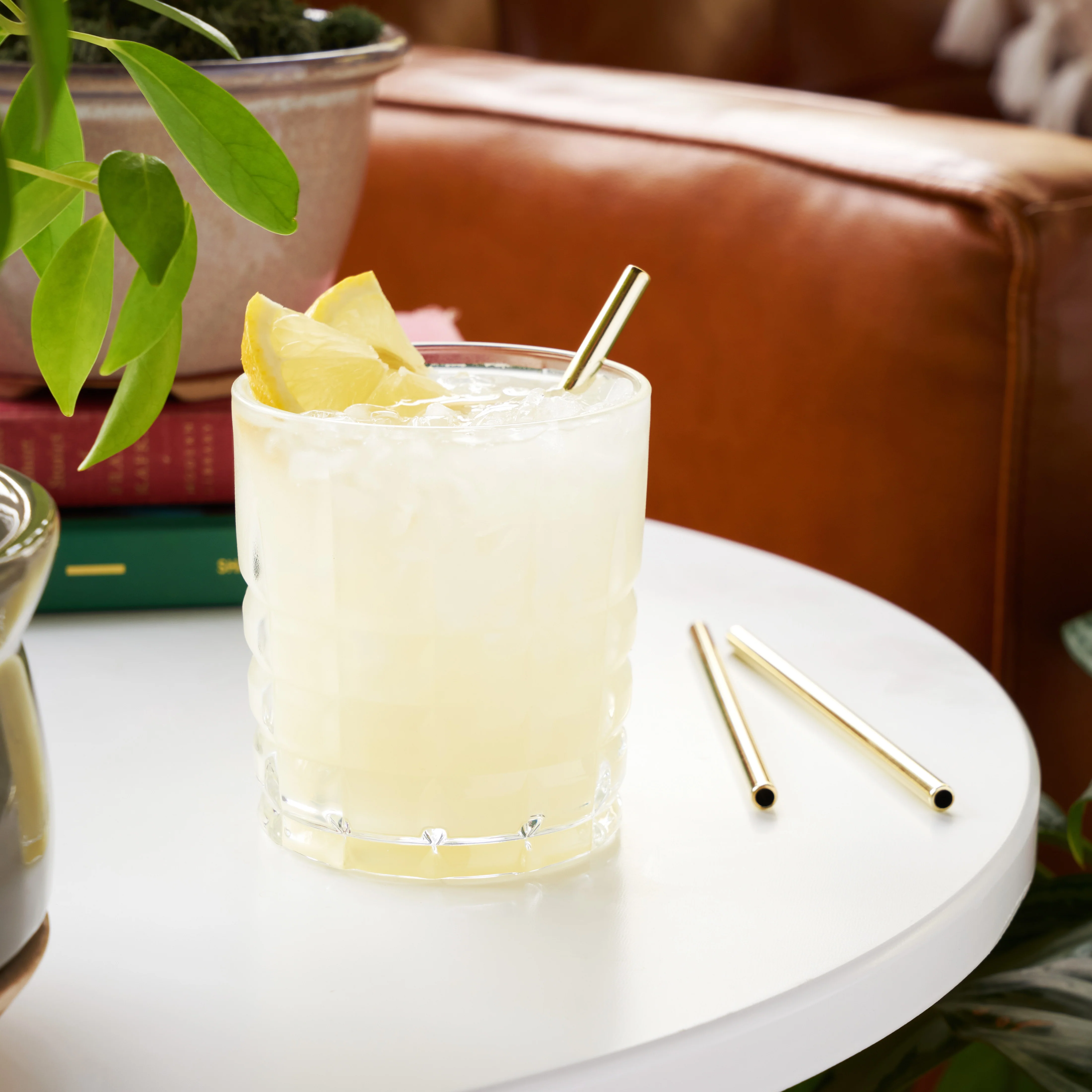 Belmont Lowball Straws in Gold, Set of 6 - Image 4