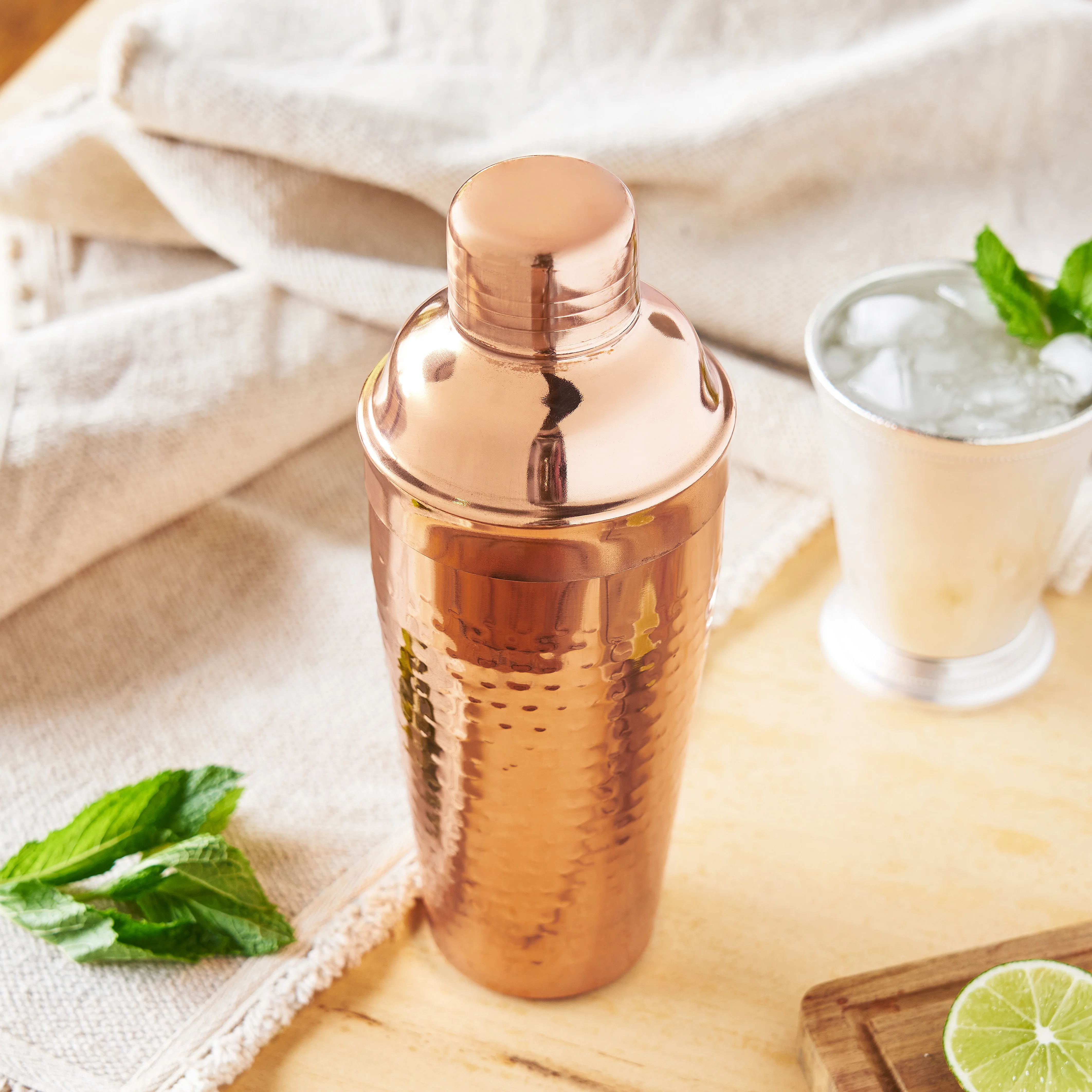Hammered Cocktail Shaker in Copper - Image 4